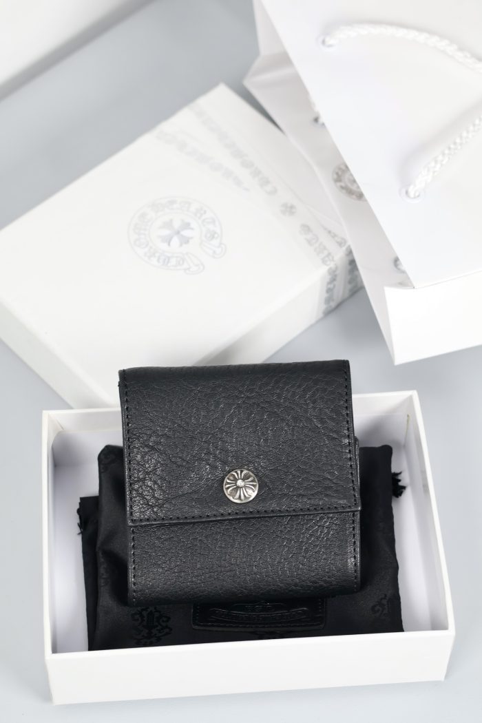 クロムハーツ CHROME HEARTS ウォレット ブラックヘビーレザー クロス＆ホースシューボタン付き