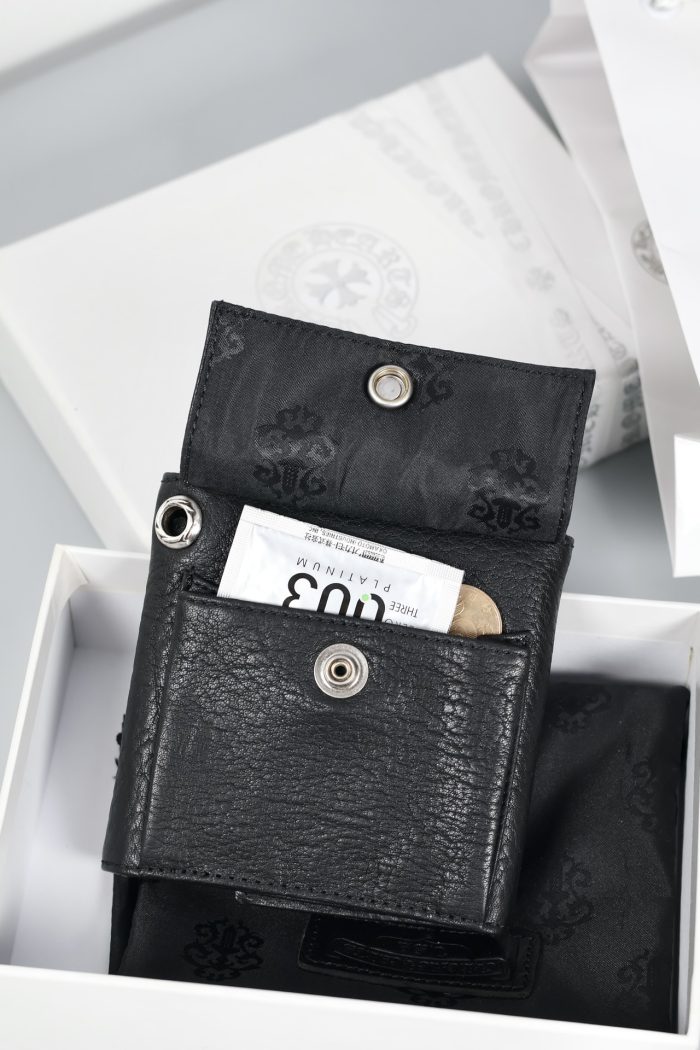 クロムハーツ CHROME HEARTS ウォレット ブラックヘビーレザー クロス＆ホースシューボタン付き - 画像 (4)