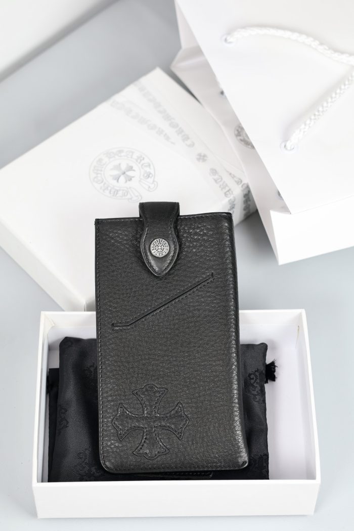 クロムハーツ CHROME HEARTS レザー製スマホケース 高級感あふれるデザイン - 画像 (5)
