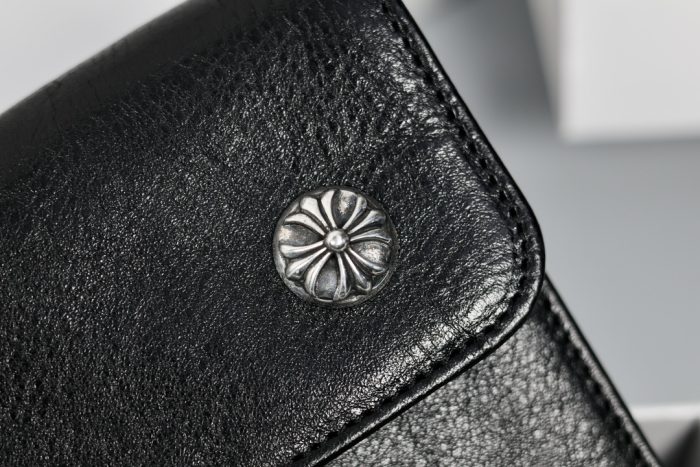 クロムハーツ CHROME HEARTS WAVE 三つ折りウォレット ブラック クロスボタン装飾 - 画像 (9)