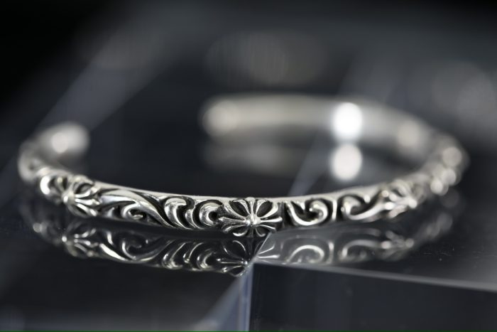 クロムハーツ CHROME HEARTS SBTバンドバングル クロススクロール シルバー925 - 画像 (2)