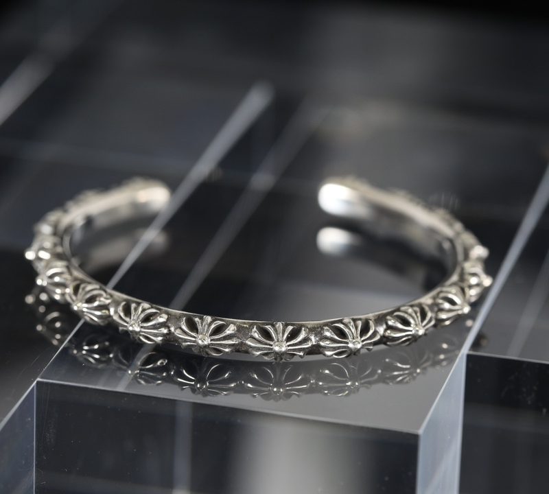 クロムハーツ CHROME HEARTS クロスバンド シルバーバングル ブレスレット