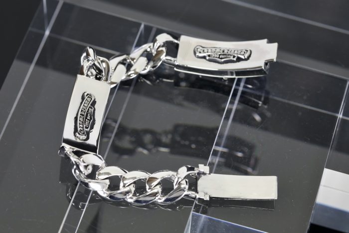 クロムハーツ CHROME HEARTS ダブルIDブレスレット 8リンクチェーン フローラルクロス＆ハート シルバーアクセサリー - 画像 (4)