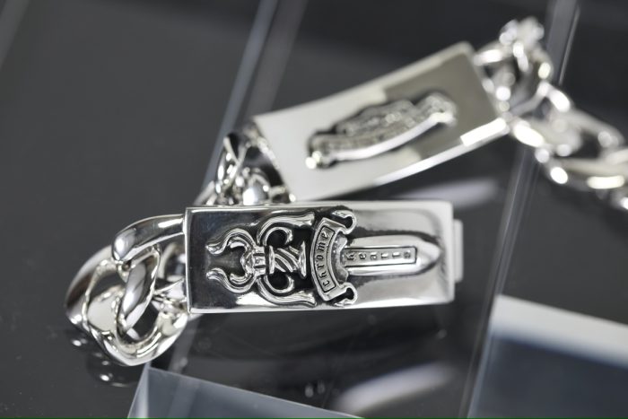 クロムハーツ CHROME HEARTS ダブルIDブレスレット 8リンクチェーン フローラルクロス＆ハート シルバーアクセサリー - 画像 (8)