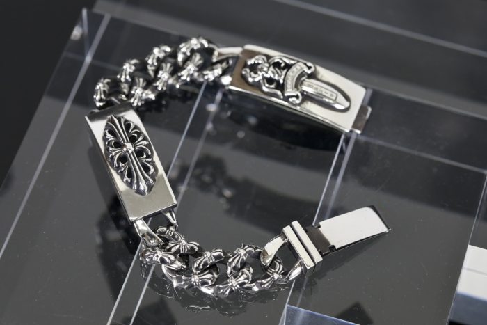 クロムハーツ CHROME HEARTS ダガー×フローラルクロス メンズシルバーIDブレスレット - 画像 (3)