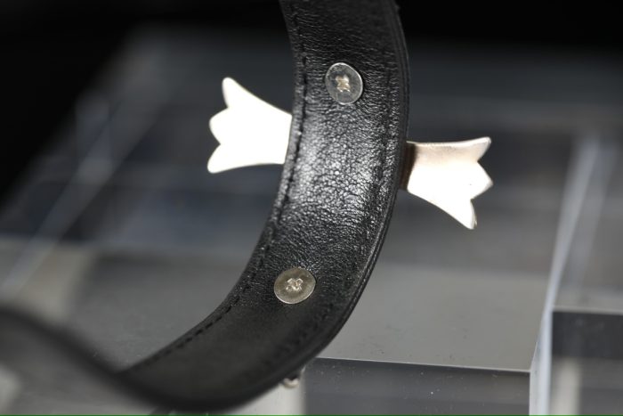 クロムハーツ BENT CH CROSS レザーブレスレット ガンスリンガー シルバーアクセ - 画像 (5)