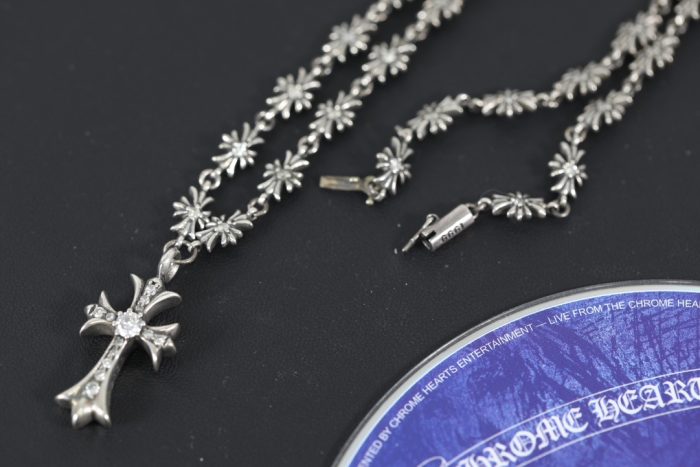 クロムハーツ CHROME HEARTS ダイヤモンド 20インチ タイニーE CHプラス＆タイニーファットクロスチャーム パヴェネックレス - 画像 (7)