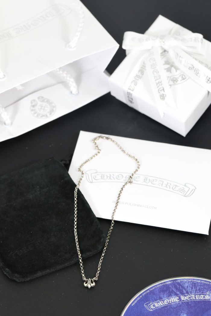 クロムハーツ CHROME HEARTS BSフレア シルバー925 鎖骨ネックレス - 画像 (9)
