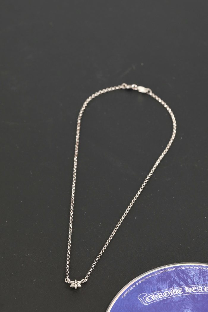 クロムハーツ CHROME HEARTS スター シルバー925 鎖骨ネックレス 華奢なデザイン - 画像 (2)