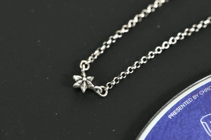 クロムハーツ CHROME HEARTS スター シルバー925 鎖骨ネックレス 華奢なデザイン - 画像 (7)