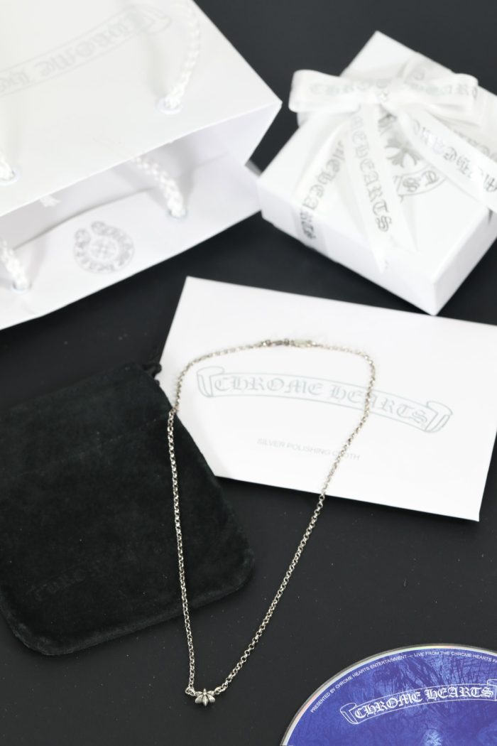 クロムハーツ CHROME HEARTS スター シルバー925 鎖骨ネックレス 華奢なデザイン - 画像 (8)