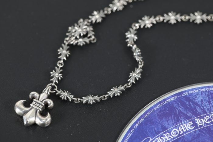 クロムハーツ CHROME HEARTS タイニー E CHプラス フレア シルバー925 ネックレス - 画像 (3)