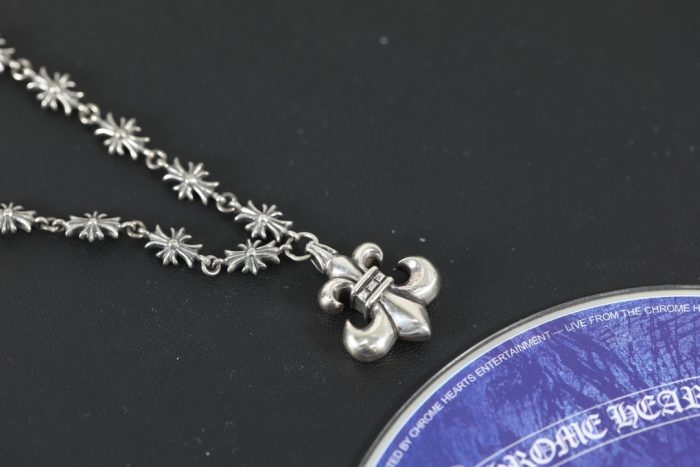 クロムハーツ CHROME HEARTS タイニー E CHプラス フレア シルバー925 ネックレス - 画像 (4)