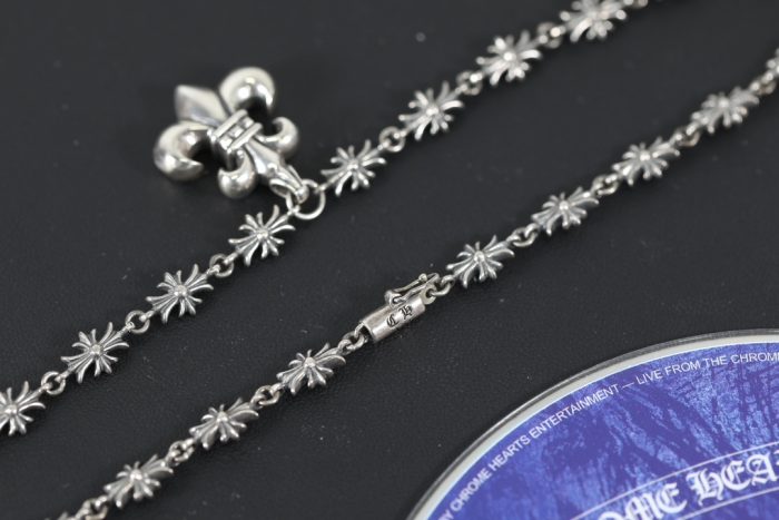 クロムハーツ CHROME HEARTS タイニー E CHプラス フレア シルバー925 ネックレス - 画像 (5)