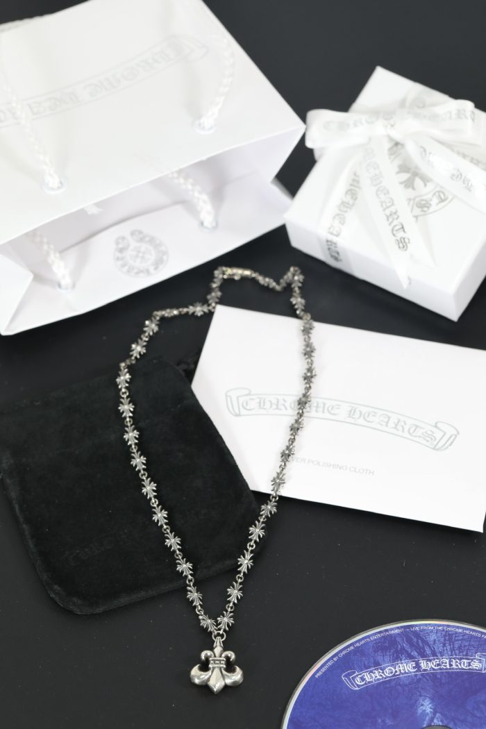 クロムハーツ CHROME HEARTS タイニー E CHプラス フレア シルバー925 ネックレス - 画像 (8)