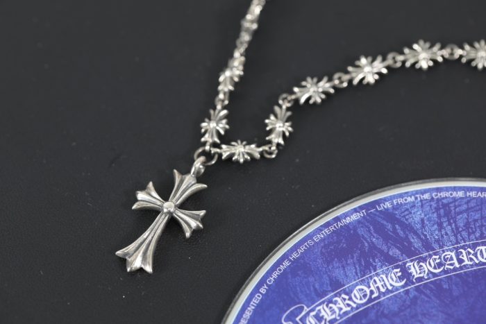 クロムハーツ CHROME HEARTS CHクロス ネックレス シルバー925 - 画像 (4)
