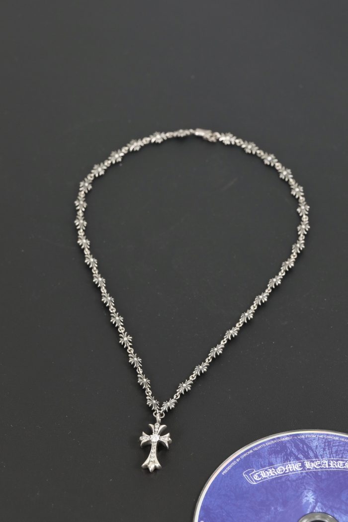クロムハーツ CHROME HEARTS スモール CHクロス ダイヤモチーフ シルバー925 ネックレス - 画像 (2)