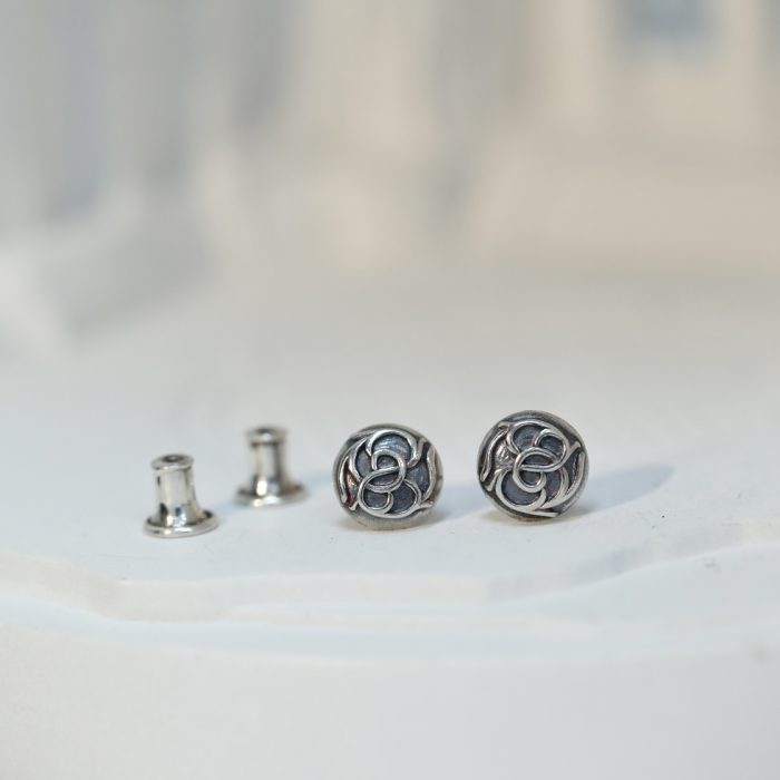 クロムハーツ Chrome Hearts リベット フローラルボタン シルバー製 パーツ - 画像 (3)