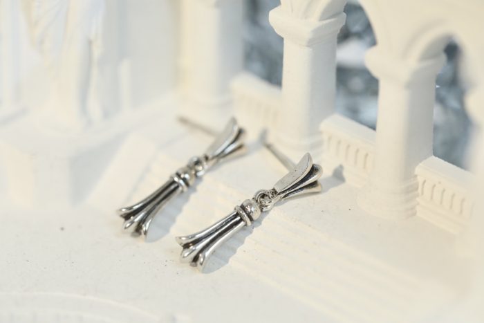 クロムハーツ クロステイル リンク ピアス SV925 シルバー ドロップ イヤリング - 画像 (3)