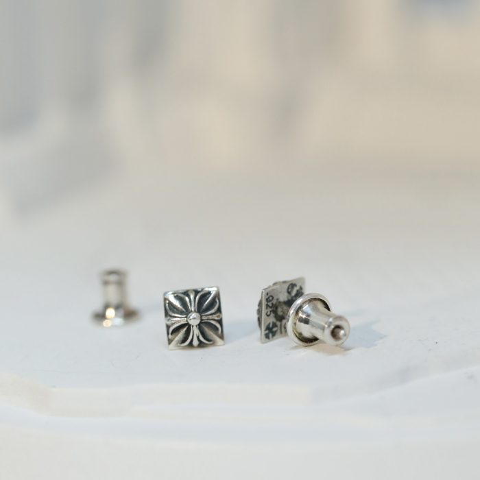 クロムハーツ Chrome Hearts STUD PYRAMID PLS シルバー925 ピラミッドスタッドピアス - 画像 (8)