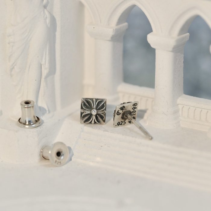 クロムハーツ Chrome Hearts STUD PYRAMID PLS シルバー925 ピラミッドスタッドピアス - 画像 (7)