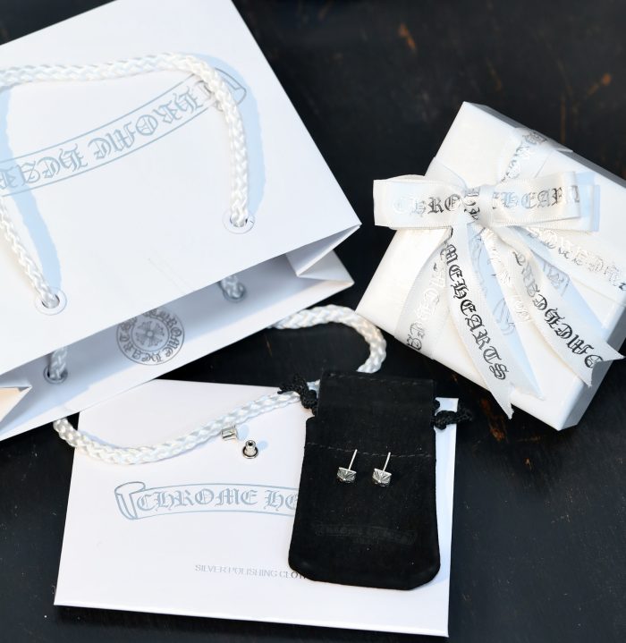 クロムハーツ Chrome Hearts STUD PYRAMID PLS シルバー925 ピラミッドスタッドピアス - 画像 (9)
