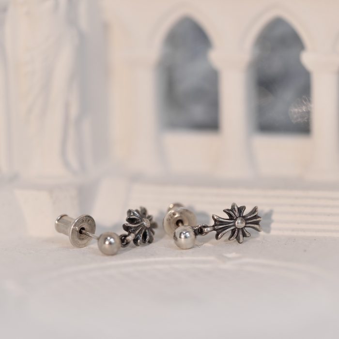 クロムハーツ Chrome Hearts Tiny E1 CHプラス ドロップ シルバー925 ピアス - 画像 (5)
