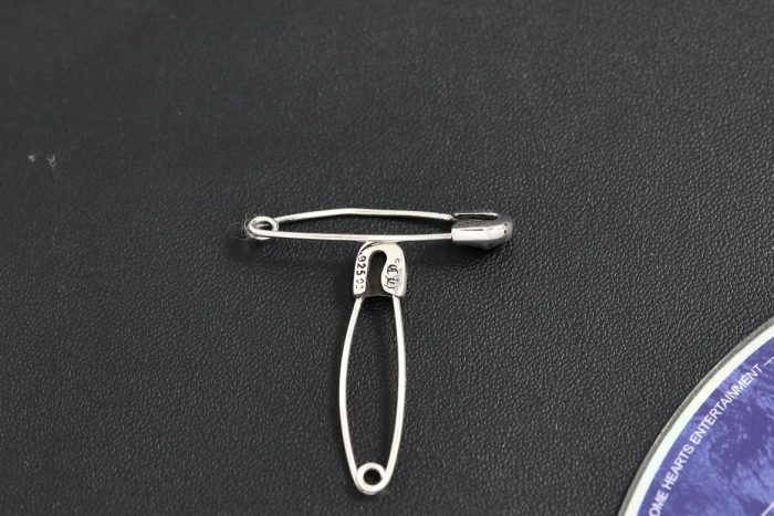 クロムハーツ CHROME HEARTS CHプラス セーフティーピン スモール - 画像 (5)