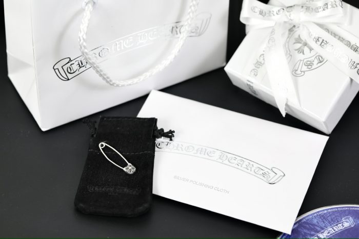 クロムハーツ CHROME HEARTS CHプラス セーフティーピン スモール - 画像 (9)