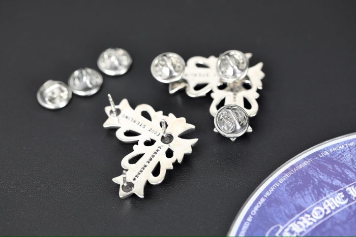 クロムハーツ CHROME HEARTS フローラルクロス ラージブローチ 2個セット - 画像 (7)