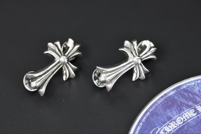 クロムハーツ CHROME HEARTS CHクロス ブローチ 2個セット - 画像 (3)