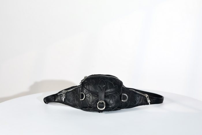 クロムハーツ SNAT PACK CROSS PATCH Mini ブラック パッチ装飾レザーウエストバッグ