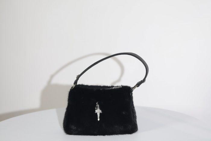クロムハーツ CHROME HEARTS VIV スモール ミンクファー シュリンクレザー ダガー ショルダーバッグ