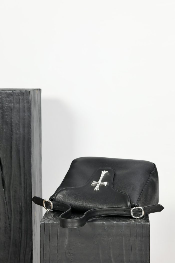 クロムハーツ CHROME HEARTS  Flap ラージクロス  レザー ブラック ショルダーバッグ - 画像 (11)