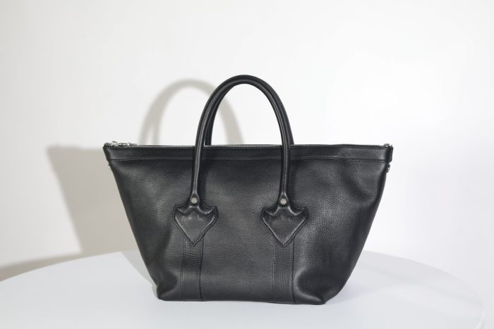クロムハーツ MONICA BAG ブラックレザー CHクロス装飾 ハンドバッグ シルバー925 - 画像 (2)