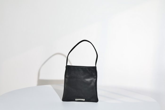 クロムハーツ CHROME HEARTS DRACULA ダガーチャーム レザー ハンドバッグ - 画像 (3)