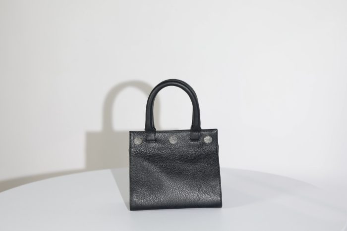 クロムハーツ Drew Mini ハンドバッグ レザー 3クロスボタン付き シルバー925金具 - 画像 (2)