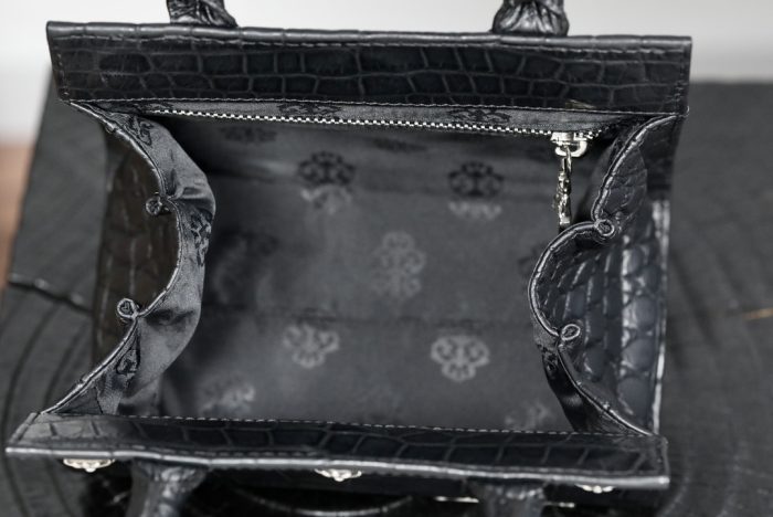 クロムハーツ Drew Mini ハンドバッグ クロコダイルレザー 3クロスボタン付き シルバー925金具 - 画像 (12)