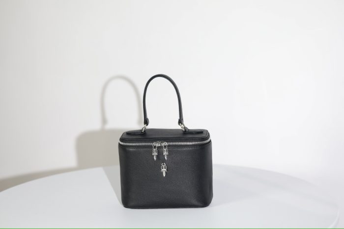クロムハーツ VANITY BAG ダガー装飾 ブラックレザー＆シルバー925 ハンドバッグ兼ポーチ