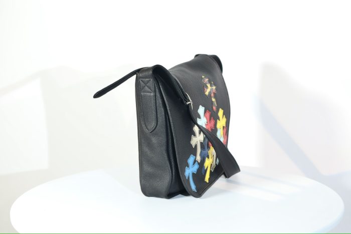 クロムハーツ CHROME HEARTS メールバッグ マルチカラー レザーパッチ装飾 ショルダーバッグ - 画像 (3)