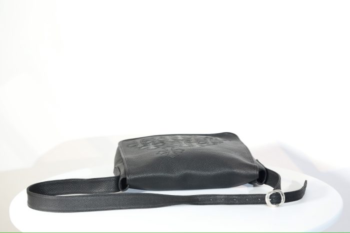 クロムハーツ ALL Black メールバッグ セメタリークロスパッチ バケッタレザー ショルダーバッグ - 画像 (6)