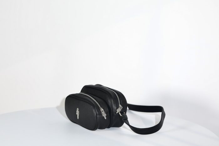 クロムハーツ Chrome Hearts ダガー装飾 バレットバッグ 高級レザー使用 ショルダーバッグ - 画像 (2)